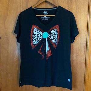 Raw thread xl cruella bow t-shirt